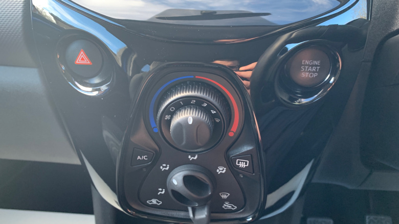 Peugeot 108 1.0 72 Allure 5dr Petrol Hatchback